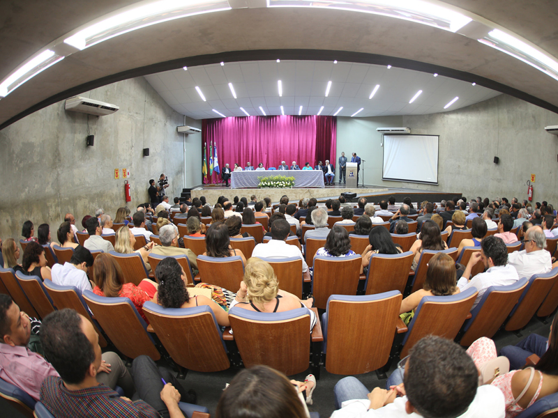 Cerimônia ocorreu na última sexta-feira, 20, no Auditório da Reitoria. Fotos: Adilson Andrade/AscomUFS