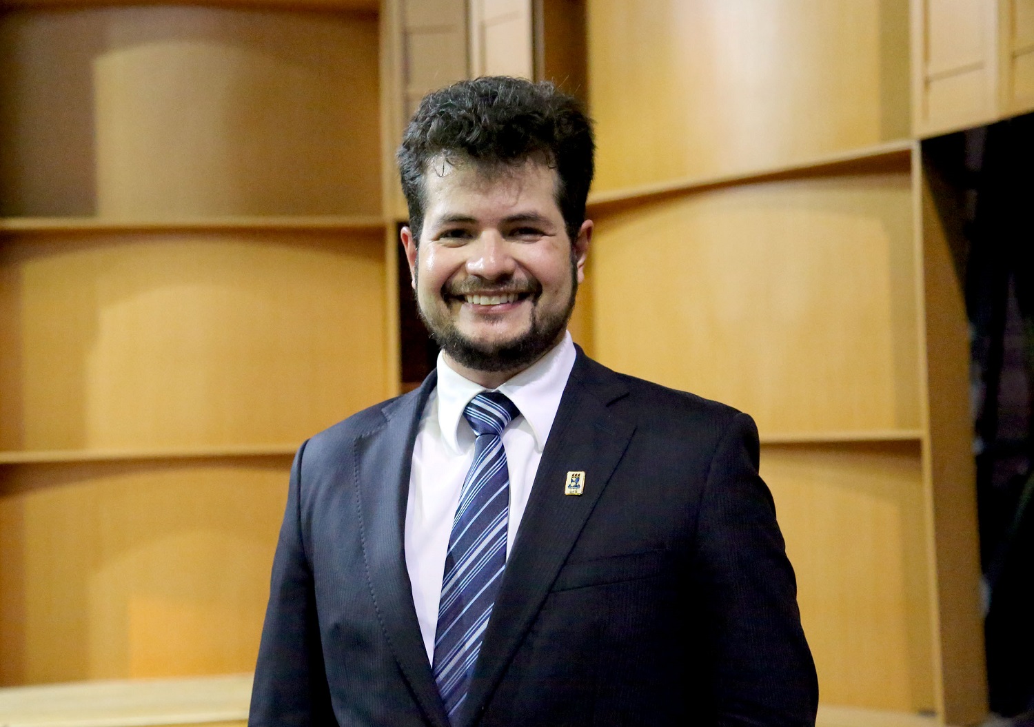Daniel Nery é regente titular da Orquestra Sinfônica e do Coro da Universidade Federal de Sergipe.
