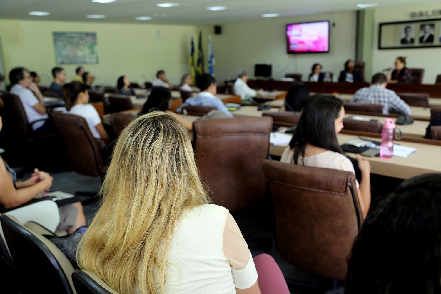 Debate ocorreu na Sala dos Conselhos, no campus de São Cristóvão. (Foto: Schirlene Reis/Ascom UFS)