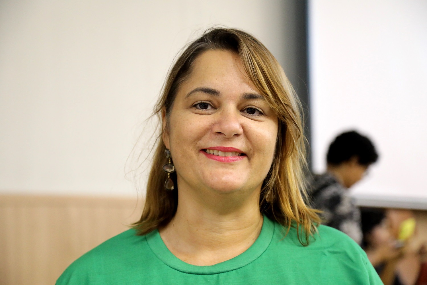 Professora Flávia: "as tecnologias sociais são medidas simples capazes de fazer a inclusão de pessoas que têm problemas sociais sérios"