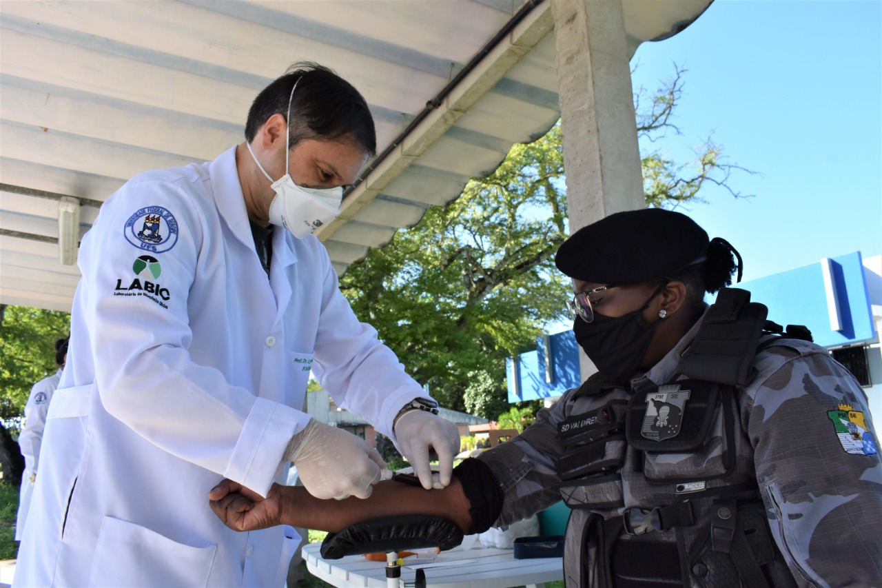 A testagem contou com o apoio do Departamento de Farmácia. (fotos: Divulgação/PMSE)