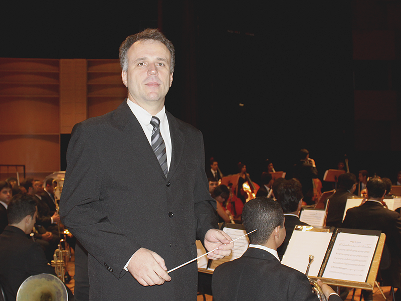 Maestro Ion Bresson (Foto: Schirlene Reis/AscomUFS)