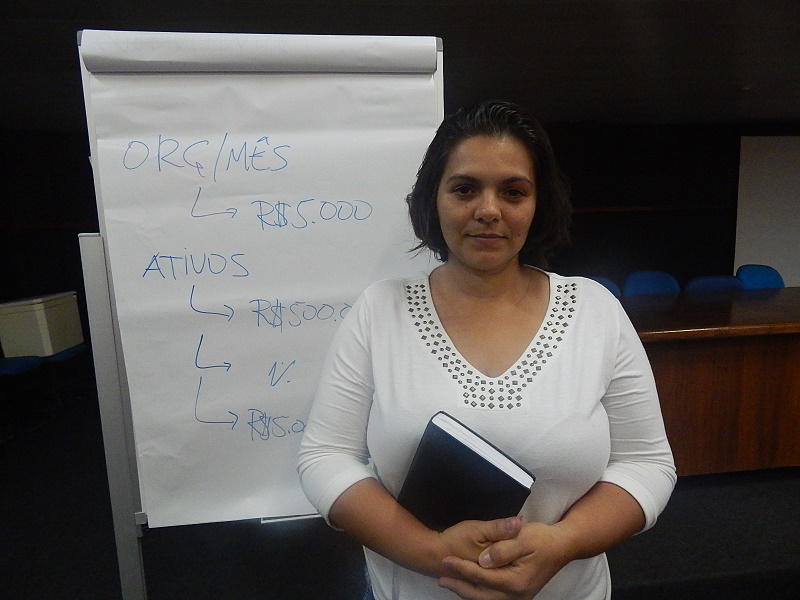 Angélica Oliveira, assistente administrativa do HU-UFS
