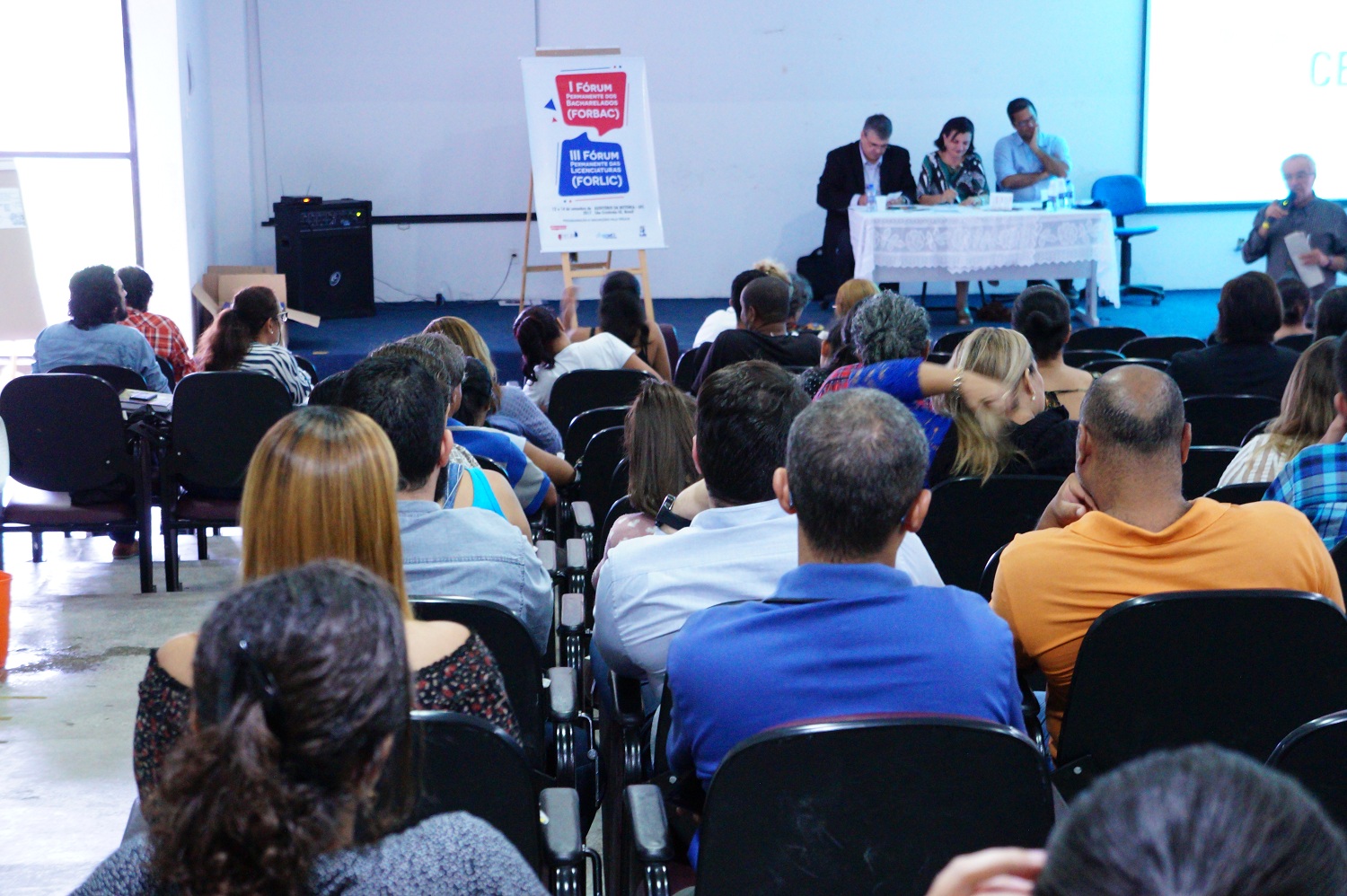 Mesa-redonda do III Fórum Permanente de Licenciaturas (Forlic).