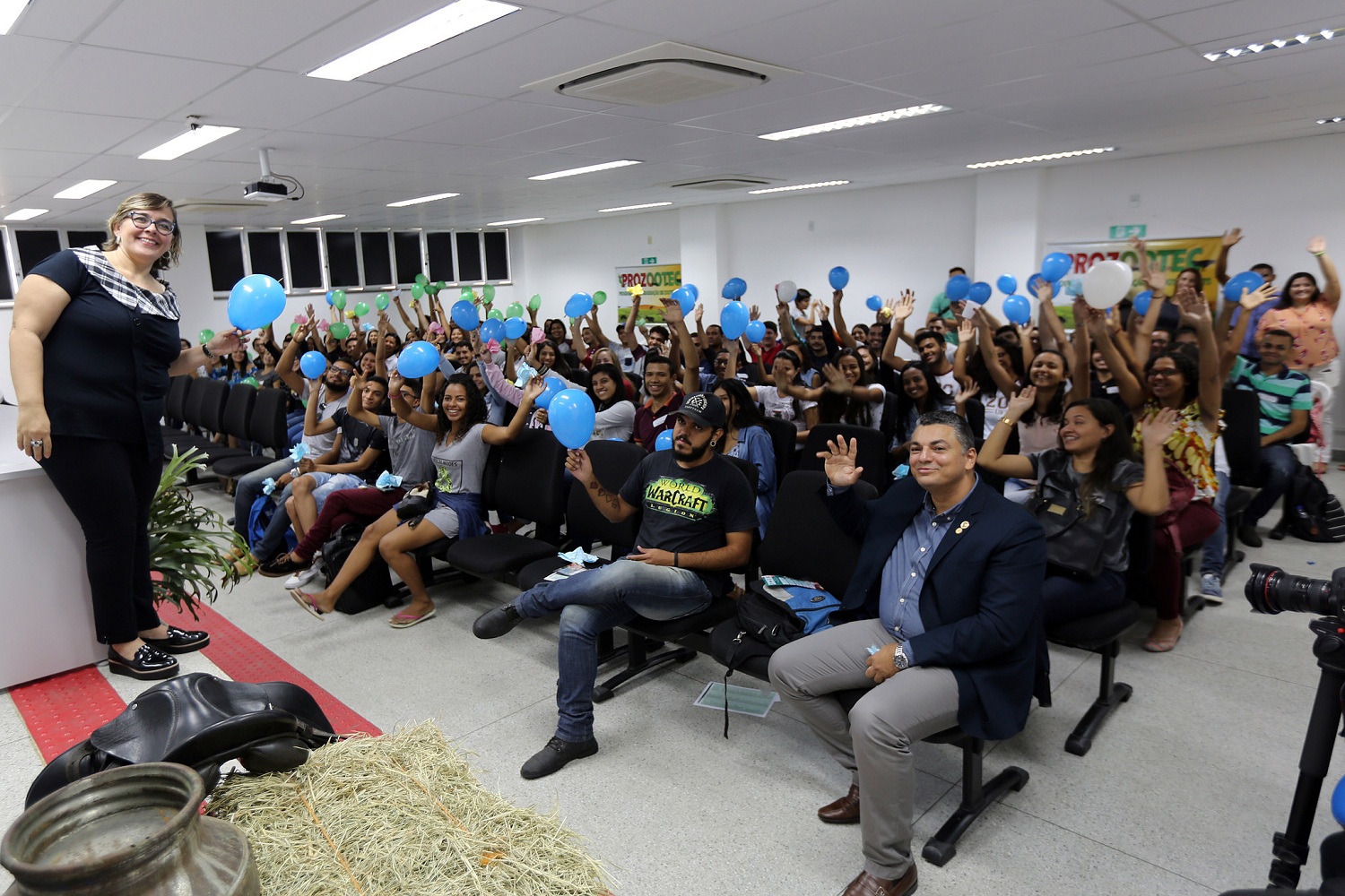 Zootecnista é o responsável pelo cuidado, nutrição, bem-estar e melhoramento genético dos animais. (fotos: Schirlene Reis/Ascom-UFS)