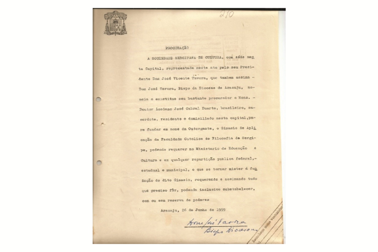 Procuração outorgada pelo Bispo Dom Vicente Távora para a fundação do Ginásio de Aplicação (1959). Fonte: Acervo do Cemdap.