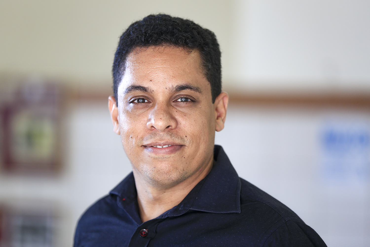 O professor Ricardo, do Codap, é o coordenador do projeto Bilinguismo (Foto: Adilson Andrade/Ascom UFS)