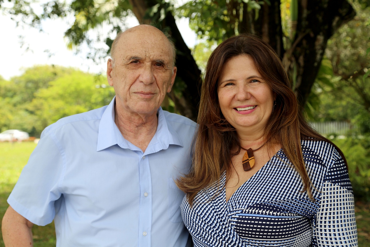 "A gente espera que aconteça nosso propósito maior que é a democratização das informações", diz a coordenadora geral Veleida Anahi, ao lado do coordenador científíco Bernard Charlot. (foto: Schirlene Reis/Ascom UFS)