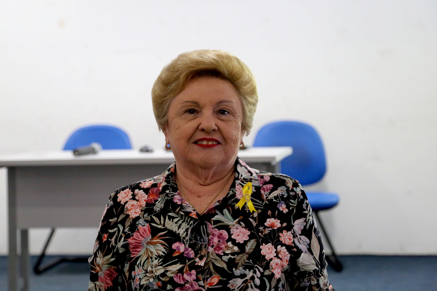 Silvia Neves é voluntária do CVV e destaca a importância do cuidado com a saúde mental.