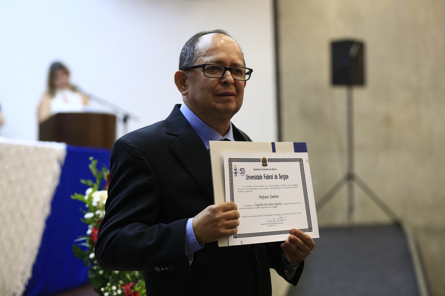 Professor emérito: Napoleão Santos Queiroz.
