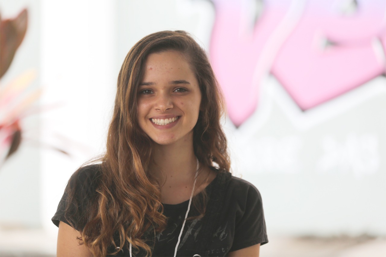 Este é o primeiro ano que a estudante de Publicidade e Propaganda, Milena Guimarães, participa do evento