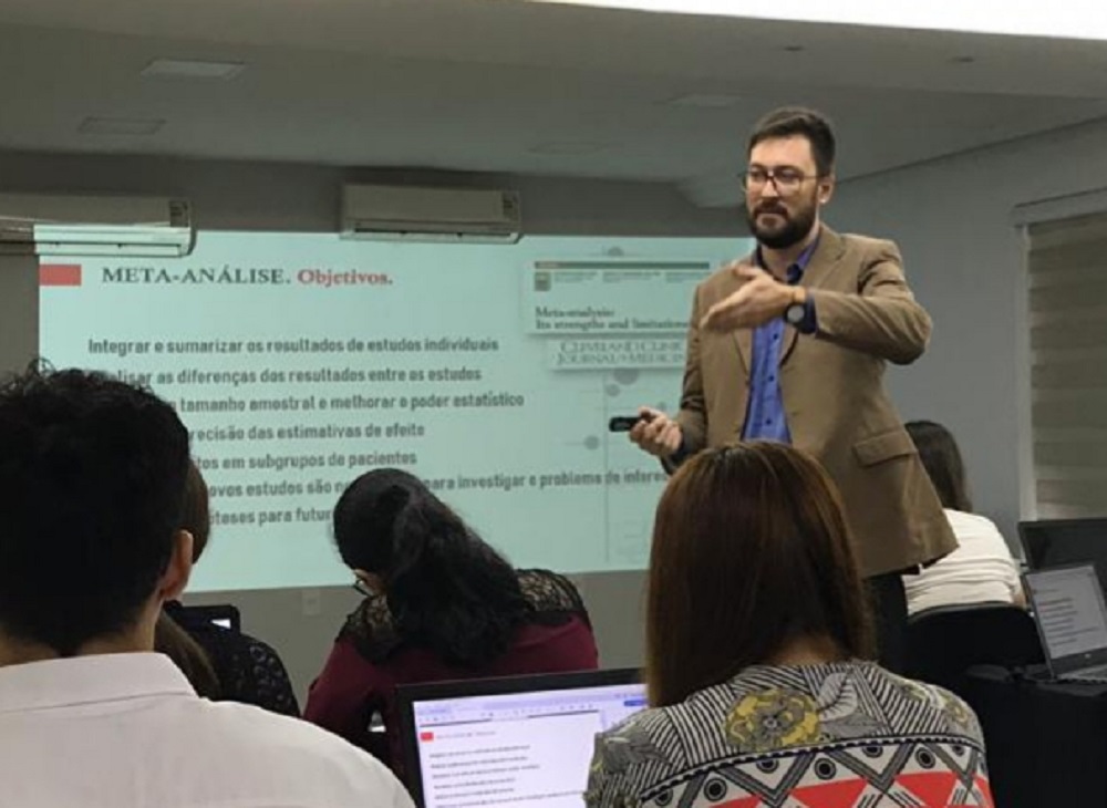 Docente acredita que o tema fragilidade ainda é pouco estudado no Brasil (foto: Ana Laura Farias)