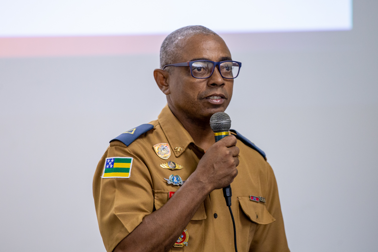 "Estamos prevenindo novos acidentes e incêndios", diz o subtenente do Corpo de Bombeiros Ednelson Rosa Nunes.