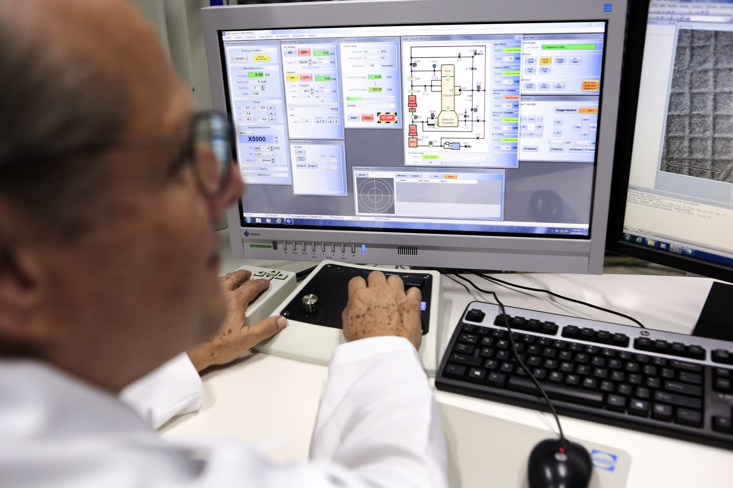 Laboratório está aberto a toda comunidade cientifica, organizações e empresas que demandem de recursos laboratoriais de grande complexidade. (fotos: Adilson Andrade/Ascom UFS)
