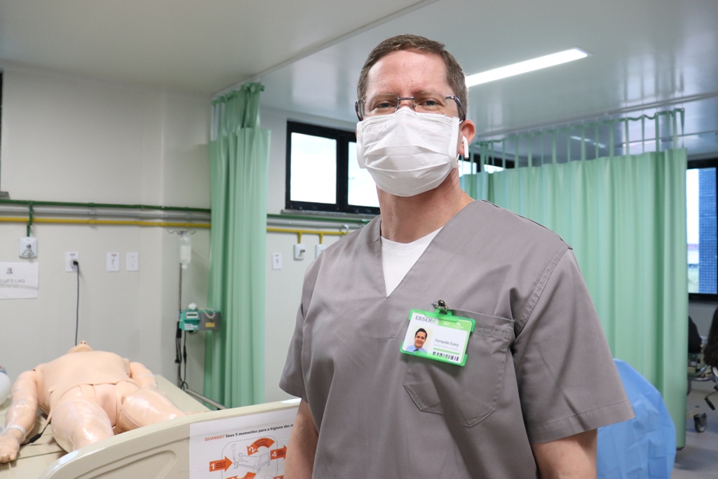 Gerente de Ensino e Pesquisa do HUL-UFS, Profº Fernando Every. Foto: Josafá Neto