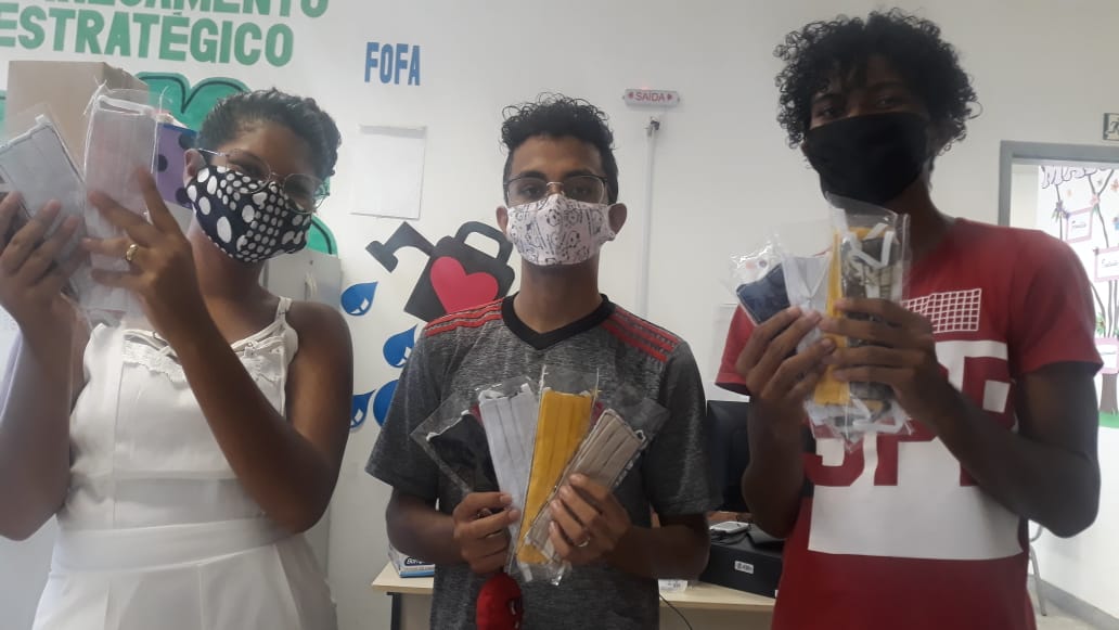 Durante o mês de maio, o foco foi a distribuição de máscaras reutilizáveis
