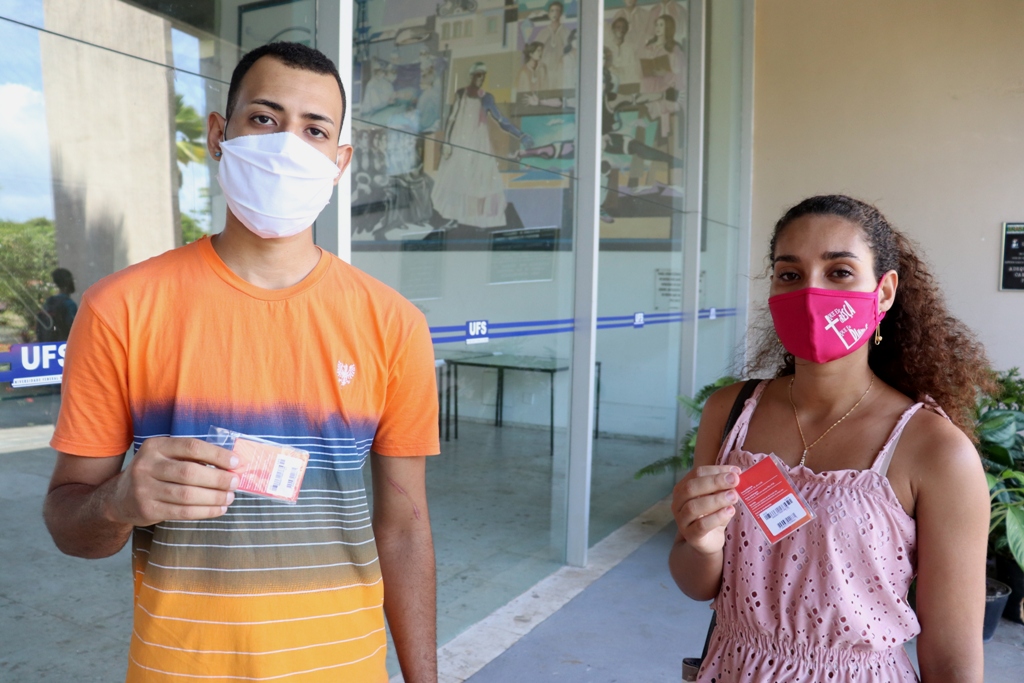 Mais de 500 estudantes de graduação da UFS foram contemplados com chip.