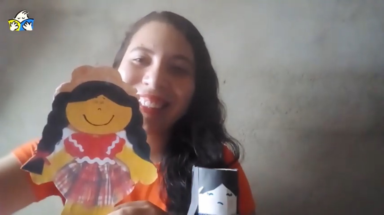 Rosilene Santos conta que está sendo muito gratificante participar do projeto como voluntária