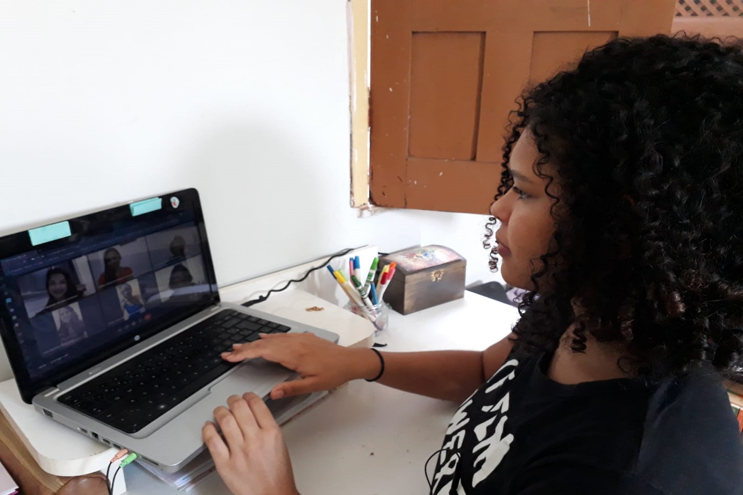 “Ter esse contato com pacientes reais é, além de gratificante, uma forma de entender a dinâmica da atuação fonoaudiológica na linguagem”, afirma a estudante Ana Júlia.