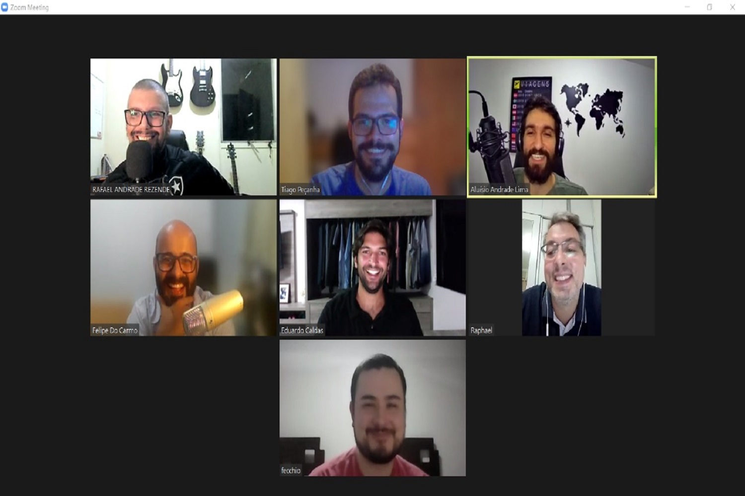 Entrevistados de várias partes do Brasil e de fora são escolhidos nas reuniões que o projeto realiza periodicamente.