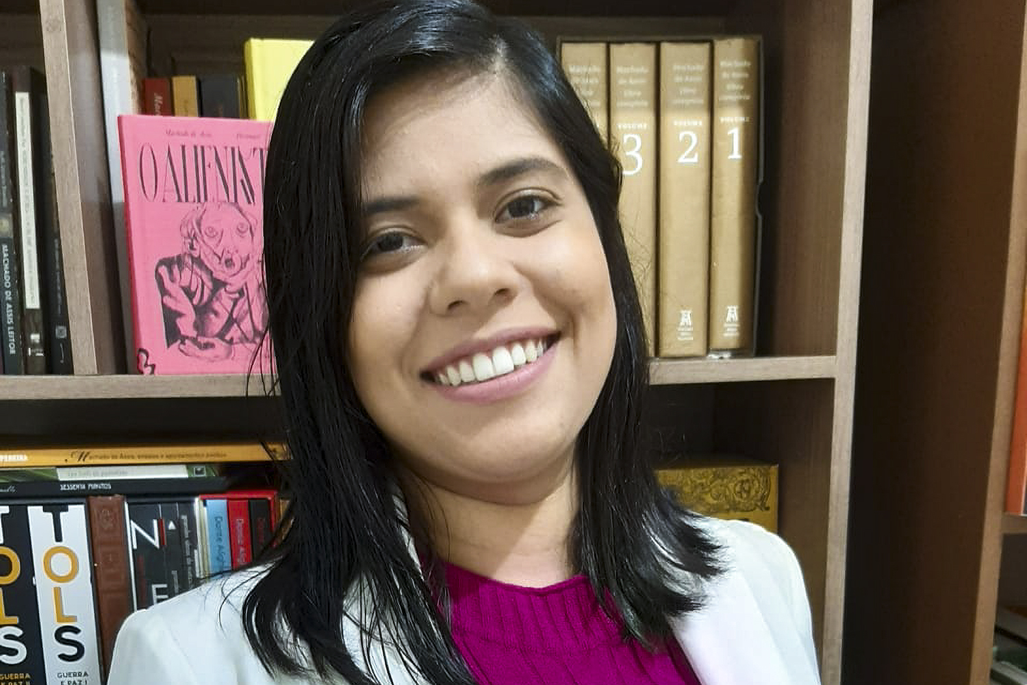 Discente do Programa de Pós-Graduação em Letras da UFS, Iasmim Ferreira pontua que as crônicas de Machado sobre os parasitas da sociedade continuam, infelizmente, muito atuais (Foto: Arquivo pessoal)