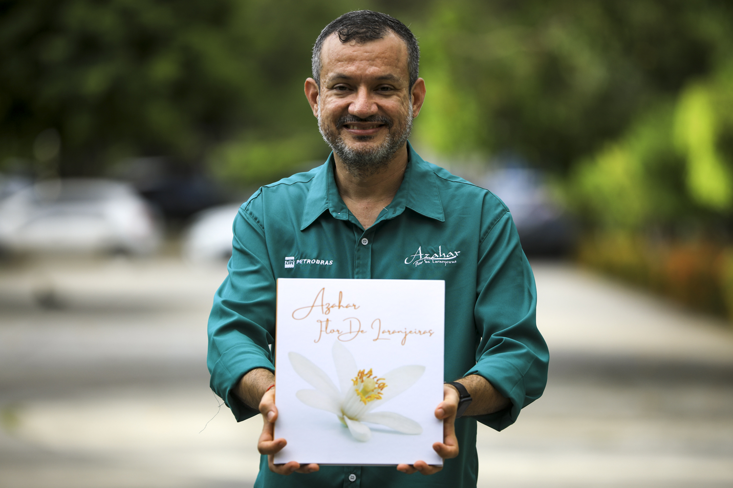 Professor Thadeu Ismerim, um dos organizadores do livro