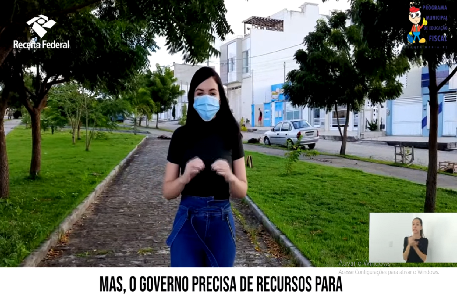 Verônica Mendonça, de Contábeis, é uma das quatro estudantes envolvidas no projeto.