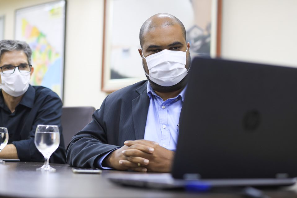 O reitor Valter Santana avalia que a proposta do escritório "casa muito bem com nosso planejamento estratégico. A UFS já tem se inserido dentro do contexto nacional e internacional, e uma das nossas pretenções é consolidar a internacionalização e aperfeiçoar essa seara".