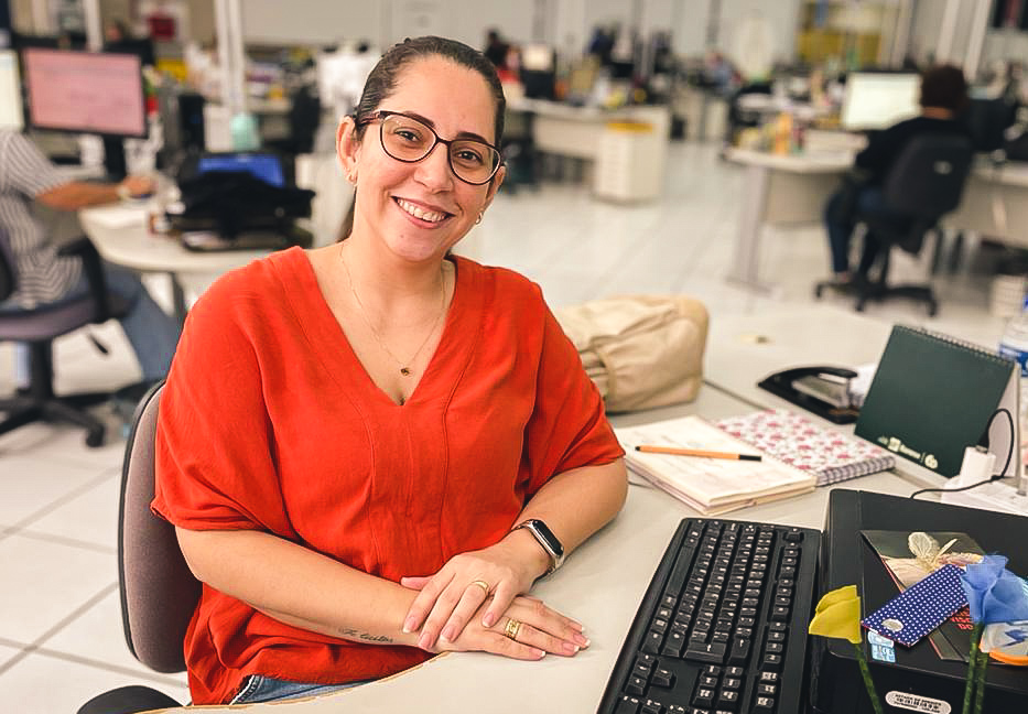Referência técnica na Vigilância e Controle de Leishmaniose da Secretaria de Estado da Saaúde (SES), Rita Castro enfatiza que casos devem ser monitorados, mas que eutanásia não é uma premissa, e que tutores podem optar pelo tratamento (Foto: Arquivo pessoal)