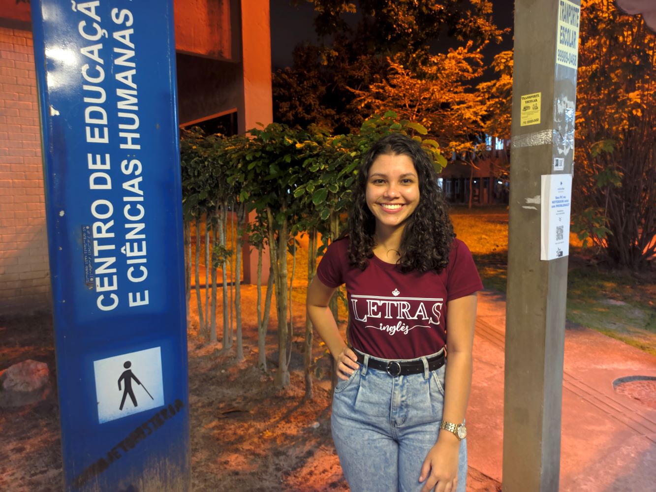 A estudante Millena Karolyne conta que seu interesse pelo projeto surgiu da necessidade de melhor desenvolver suas habilidades com a Língua Inglesa (Foto: Arquivo pessoal)