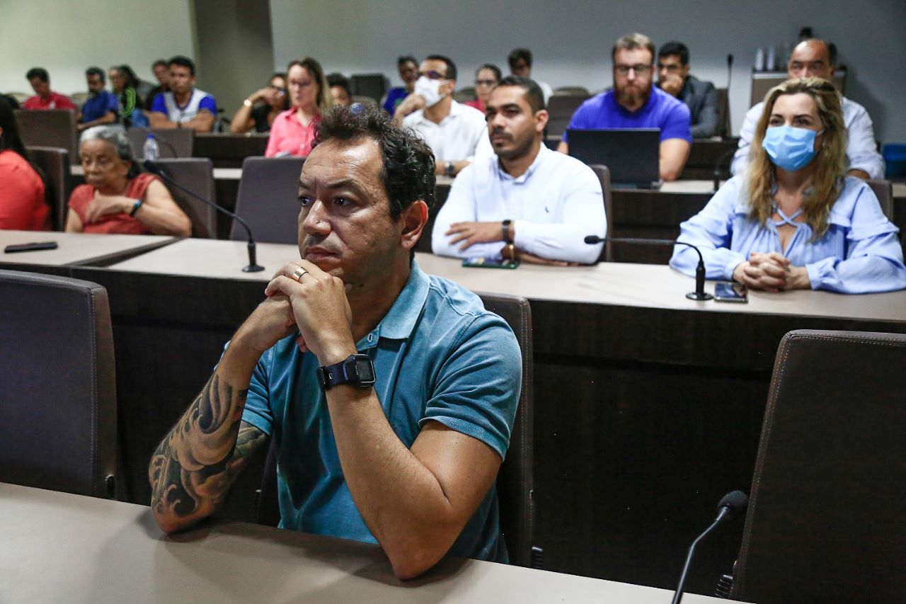 Evento foi acompanhado por estudantes, professores e membros da gestão