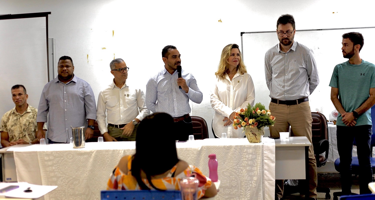 Mesa do evento.  Imagens: Ana Laura Farias/Campus Lagarto 