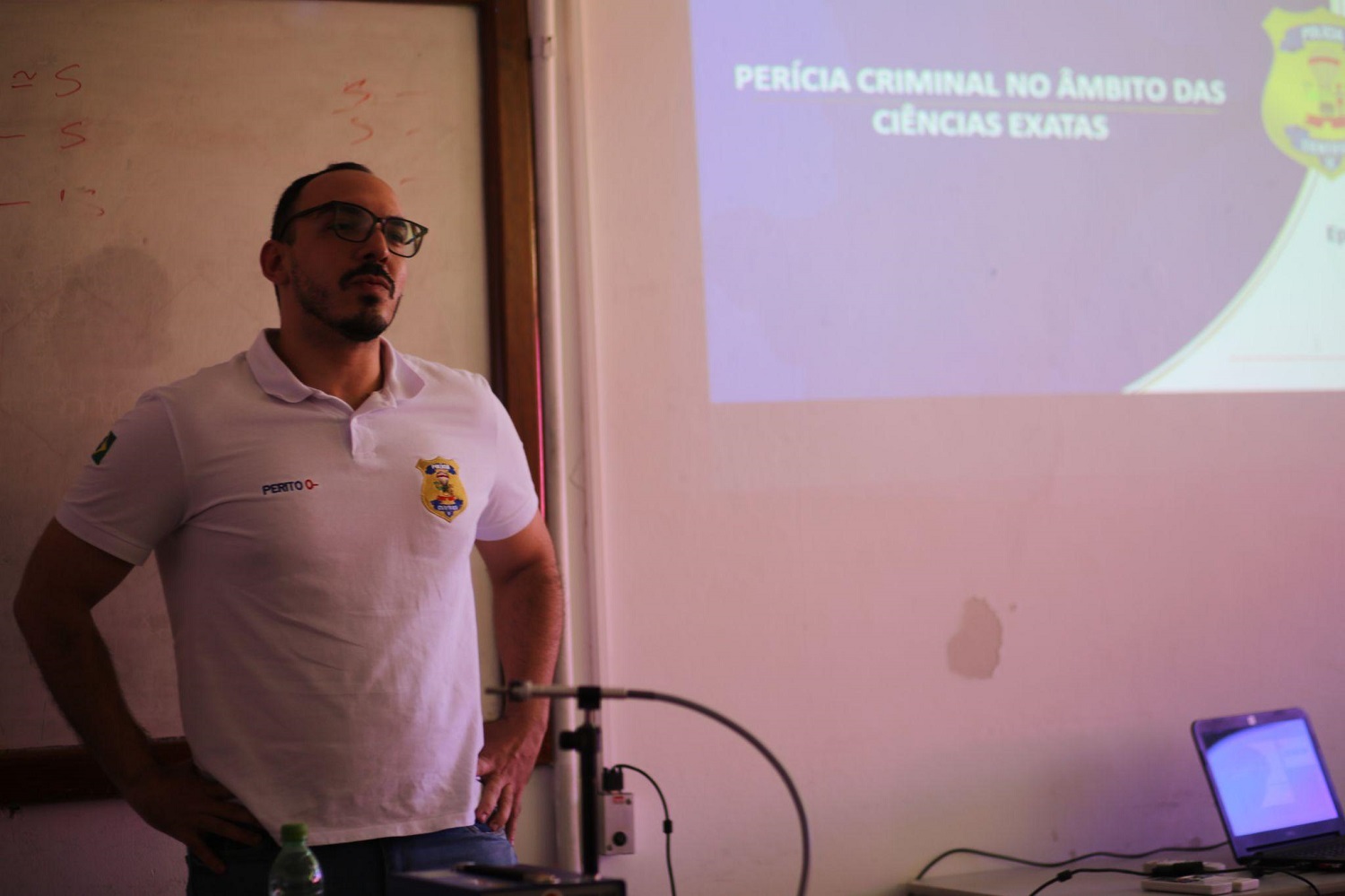 Epaminondas Gonzaga é perito criminal da Secretaria de Segurança Pública de Sergipe. (Fotos: Janaína Cavalcante/bolsista Ascom UFS)