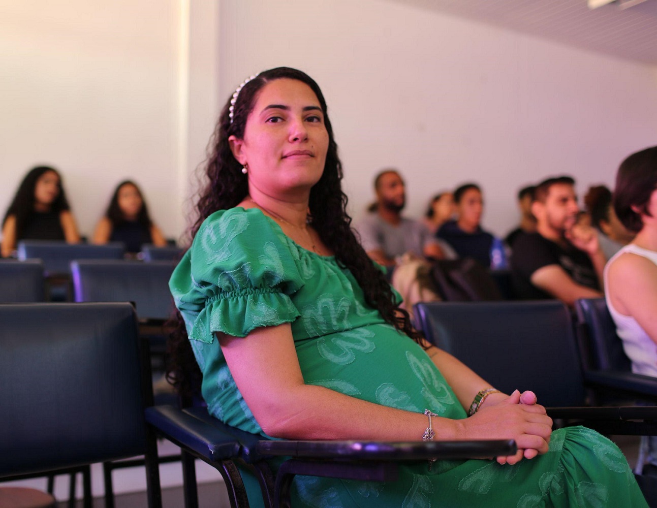 Além da roda de conversa sobre a área de atuação, os alunos participaram de uma demonstração na prática com alguns equipamentos utilizados na perícia criminal. (Fotos: Janaína Cavalcante/bolsista Ascom UFS)