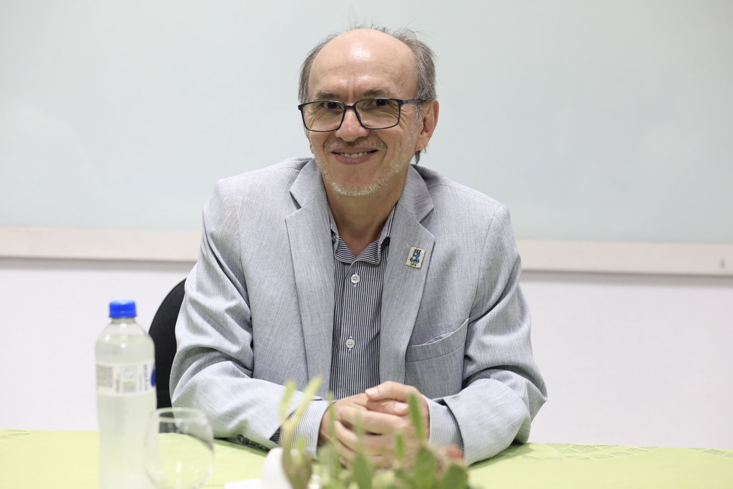 Rosalvo Ferreira, reitor em exercício.
