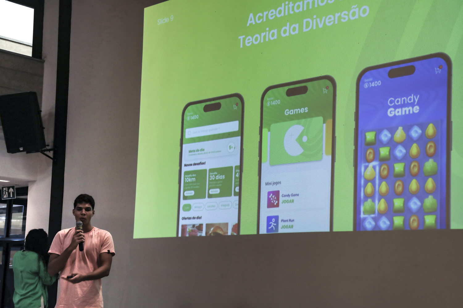 Momento em que Alex Felipe apresentou a proposta da startup Eatgame