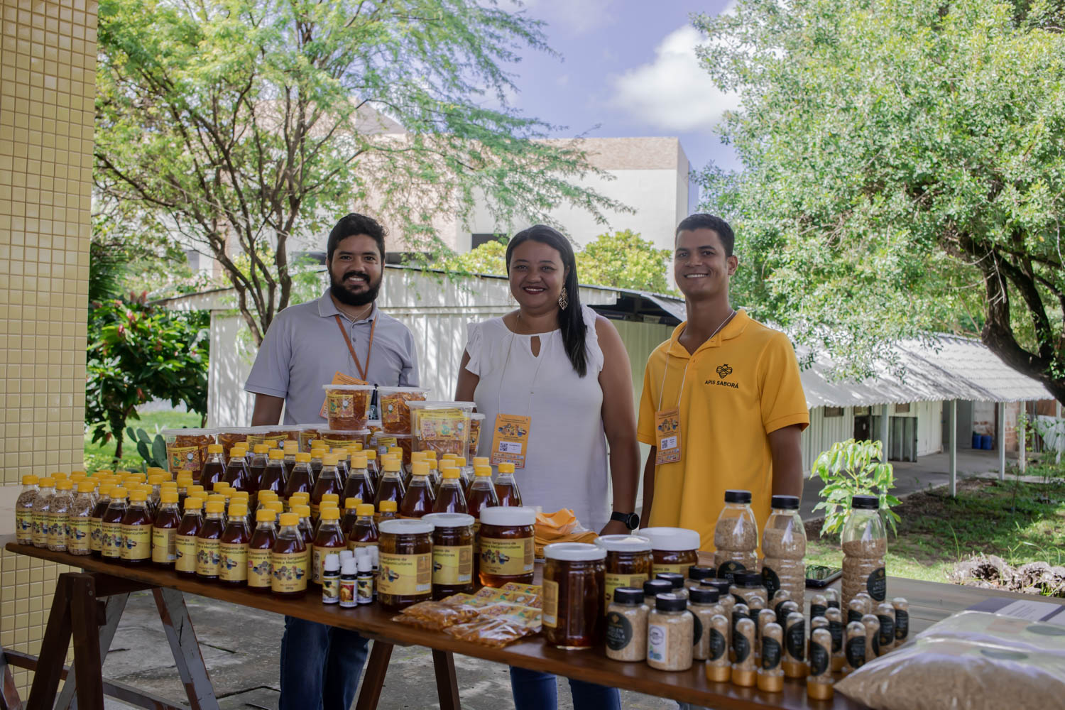 O público conseguiu conhecer de perto os produtos produzidos. (foto: Elisa Lemos/Ascom UFS)