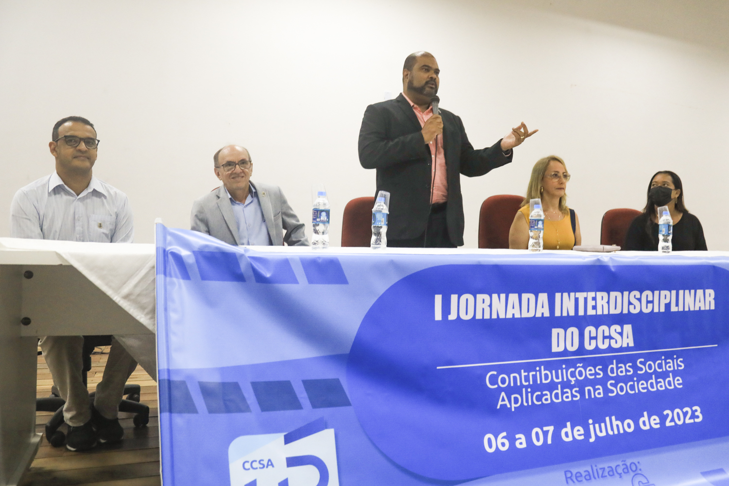 Reitor Valter Santana ressaltou a comemoração pelos 55 anos da UFS durante fala de abertura. (foto: Adilson Andrade/Ascom UFS)