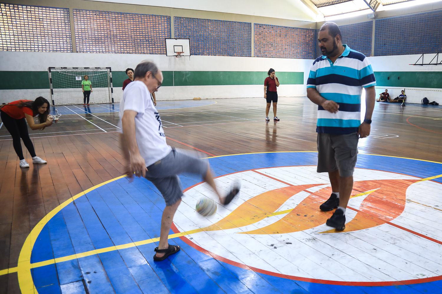 Vice-reitor e reitor, Rosalvo Ferreira e Valter Santana deram pontapé inicial no primeiro dia de jogos.