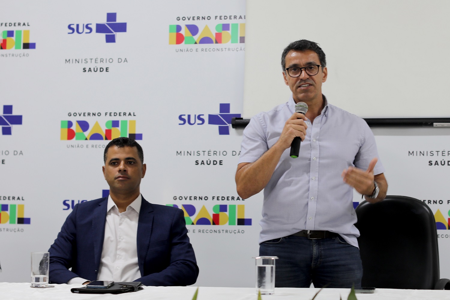 Secretário estadual da Saúde, Walter Pinheiro, destacou a colaboração de todas as partes para o programa. (foto: Schirlene Reis/Ascom UFS)