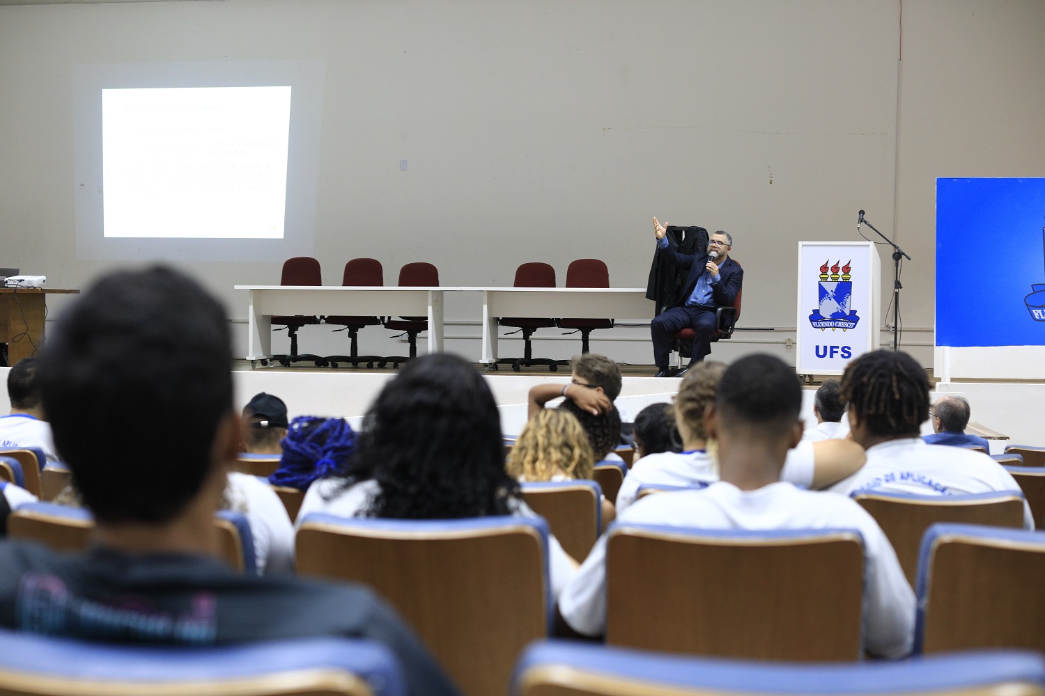 Palestra foi ministrada pelo juiz federal Gilton Brito. (foto: Adilson Andrade/Ascom UFS)