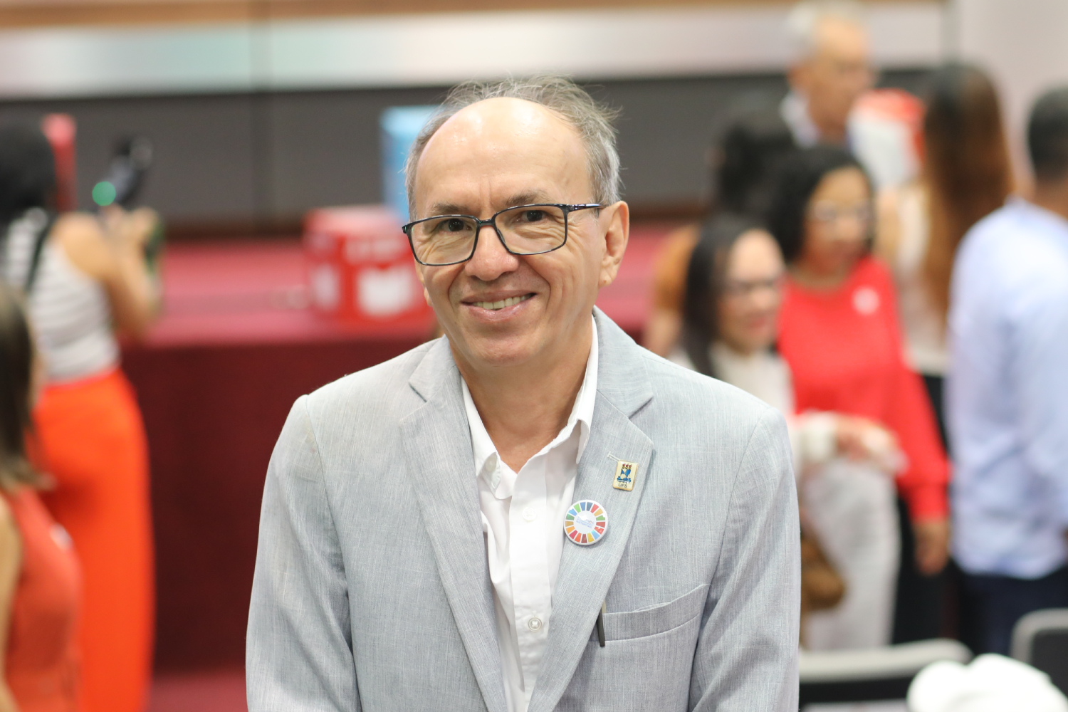 Vice-reitor Rosalvo Ferreira