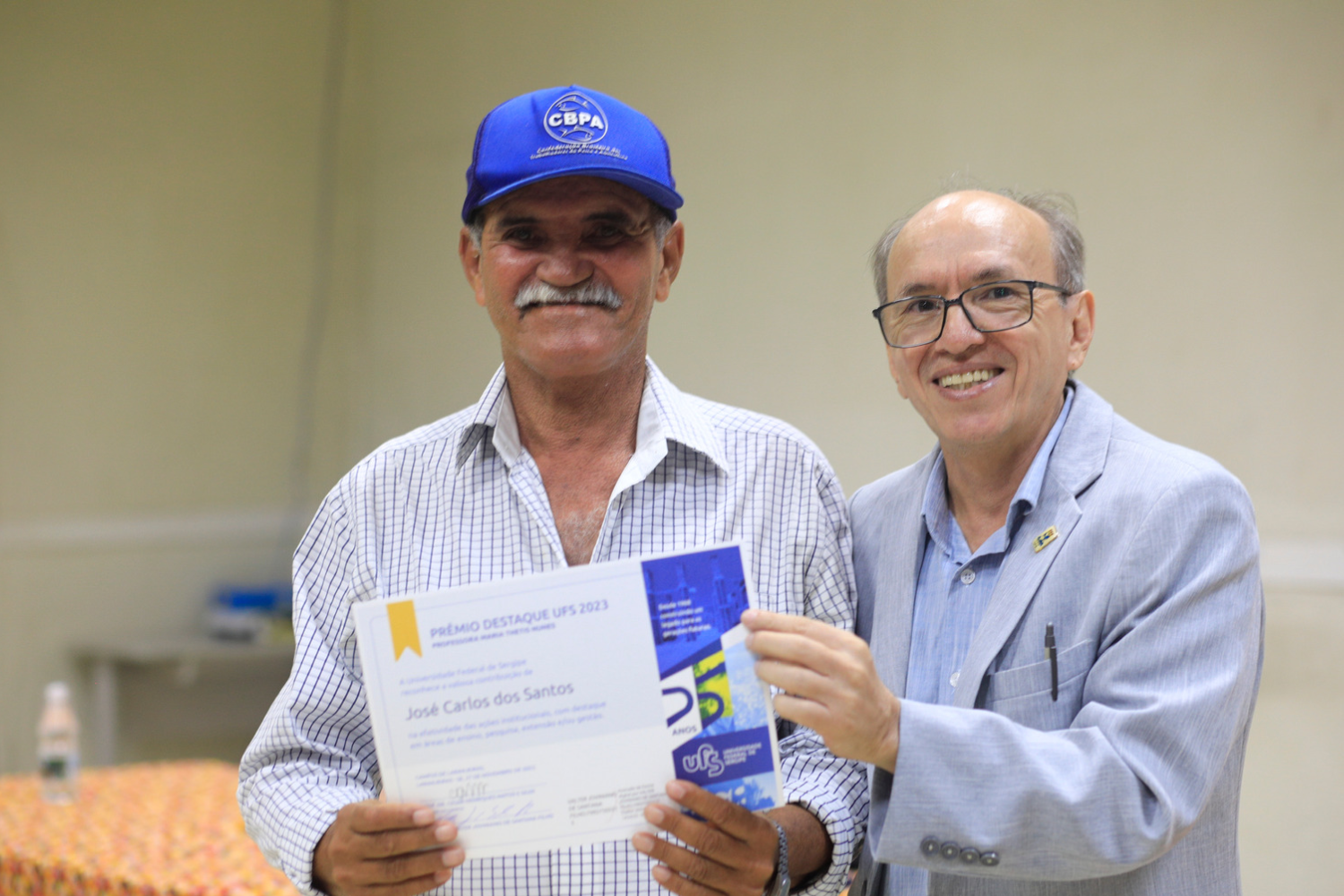 Vice-reitor Rosalvo Ferreira também participou da entrega da prêmio. (foto: Pedro Ramos/Ascom UFS)