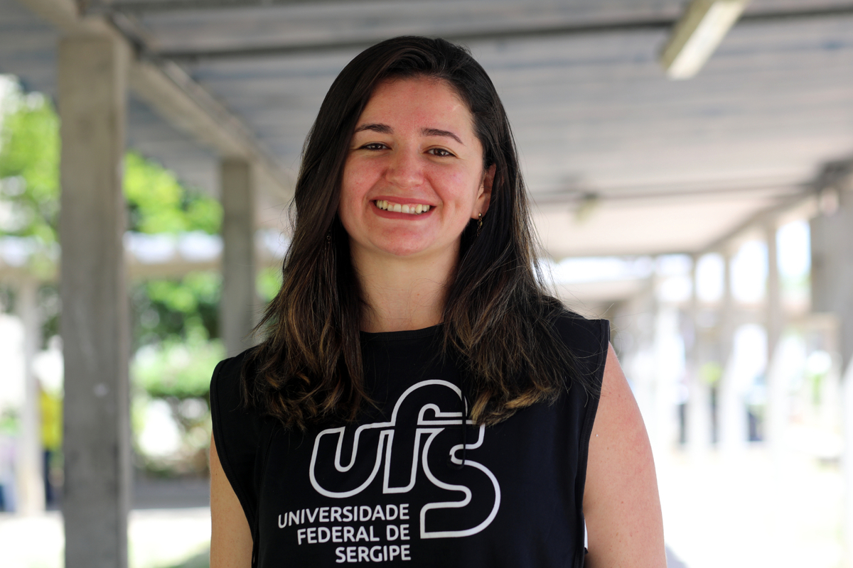 Fernanda Correia é diretora do Departamento de Licenciaturas e Bacharelados da UFS. (Foto: Schirlene Reis/Ascom UFS)