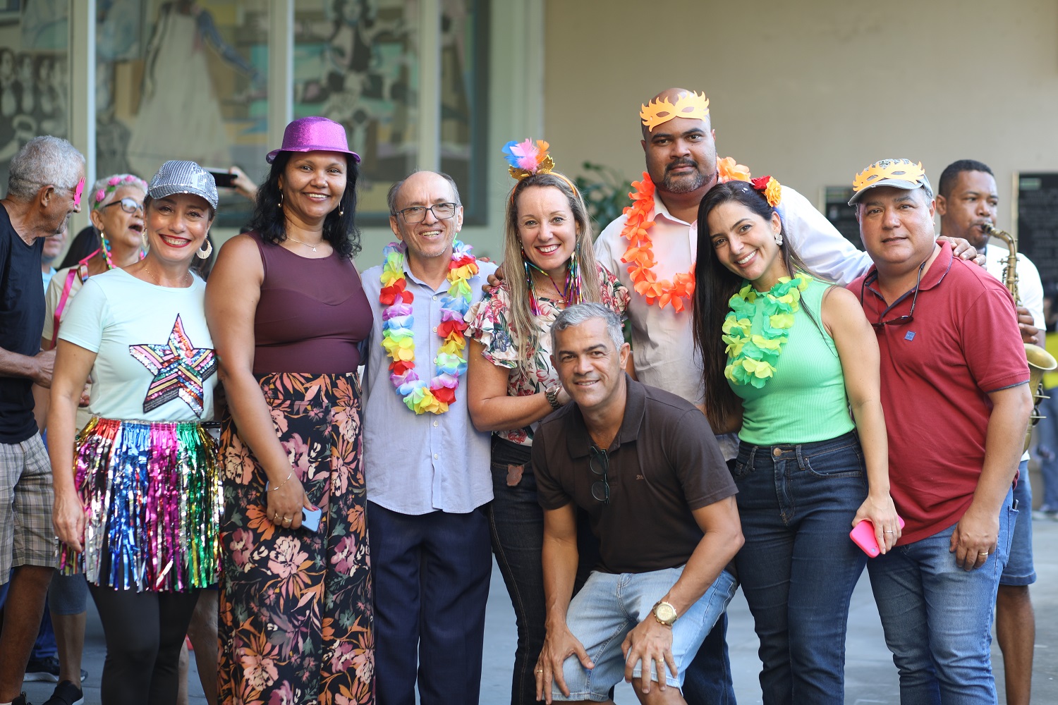 Gestores da UFS durante o bloquinho de carnaval. (foto: Yan Lima/Ascom UFS)