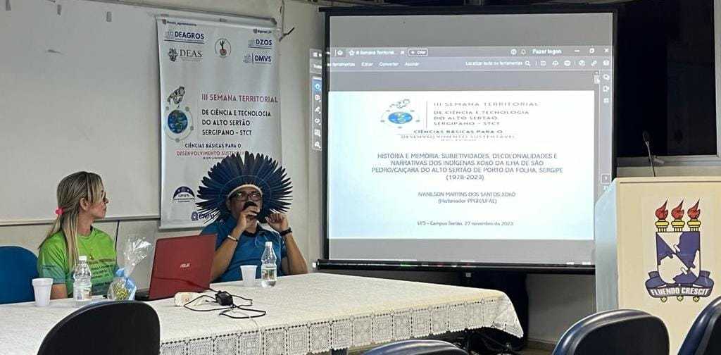 Registro da primeira participação de um membro da comunidade Xokó em um evento da UFS. (foto: Arquivo pessoal)