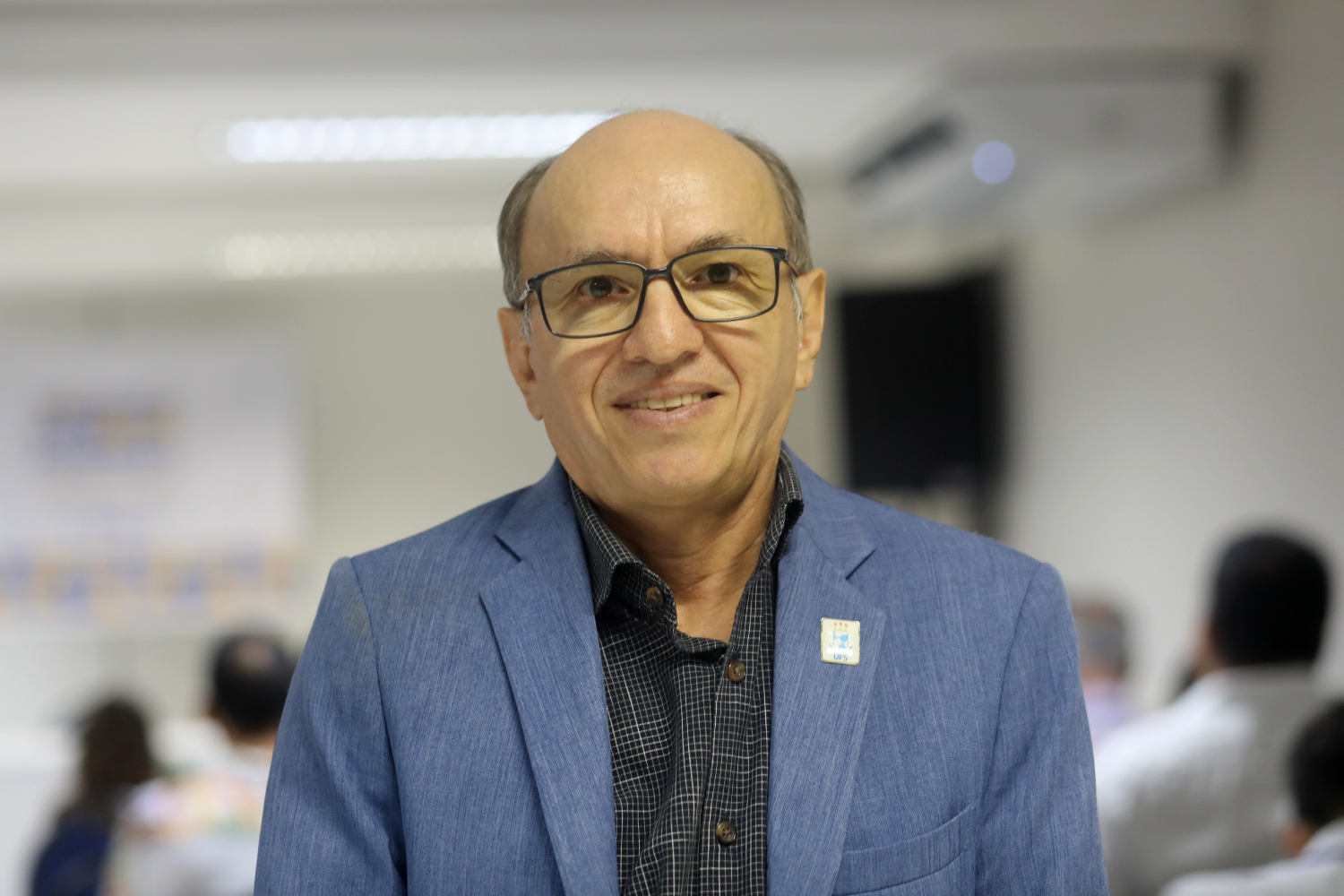 O vice-reitor da UFS, Rosalvo Ferreira, não escondeu o orgulho por ter na palestra de abertura uma docente da UFS.