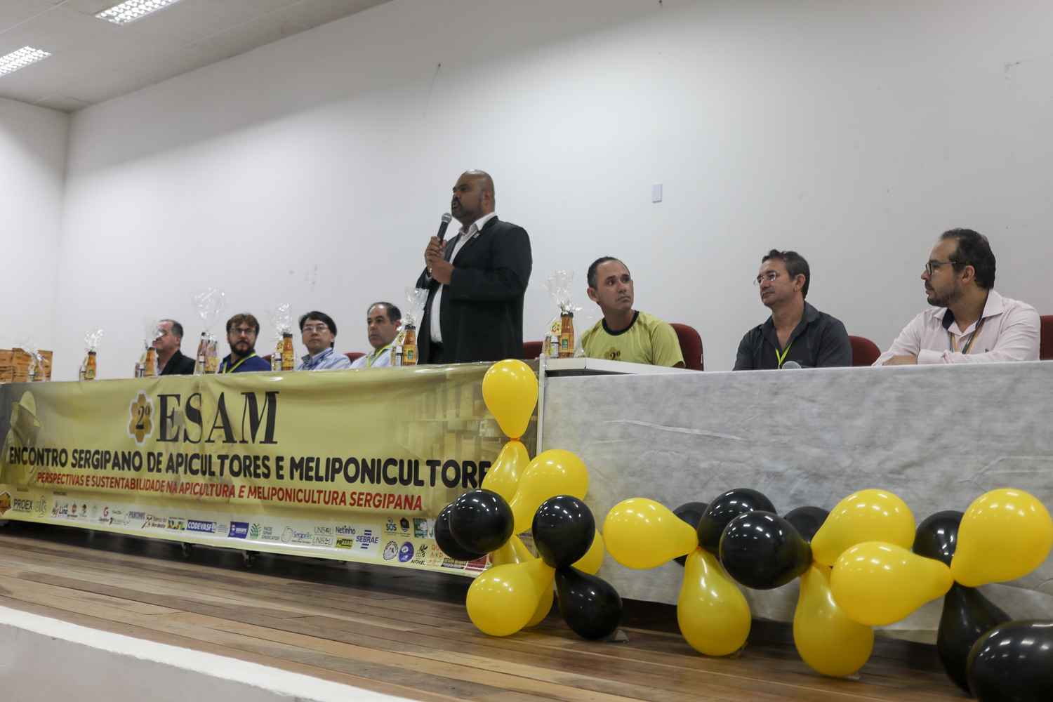 Mesa de abertura do evento. (foto: Elisa Lemos/Ascom UFS)
