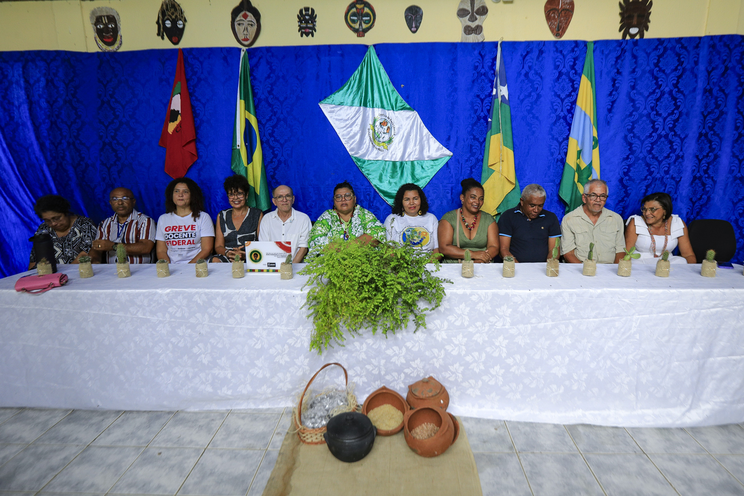 Mesa de abertura do evento. (Foto: Adilson Andrade/Ascom UFS)