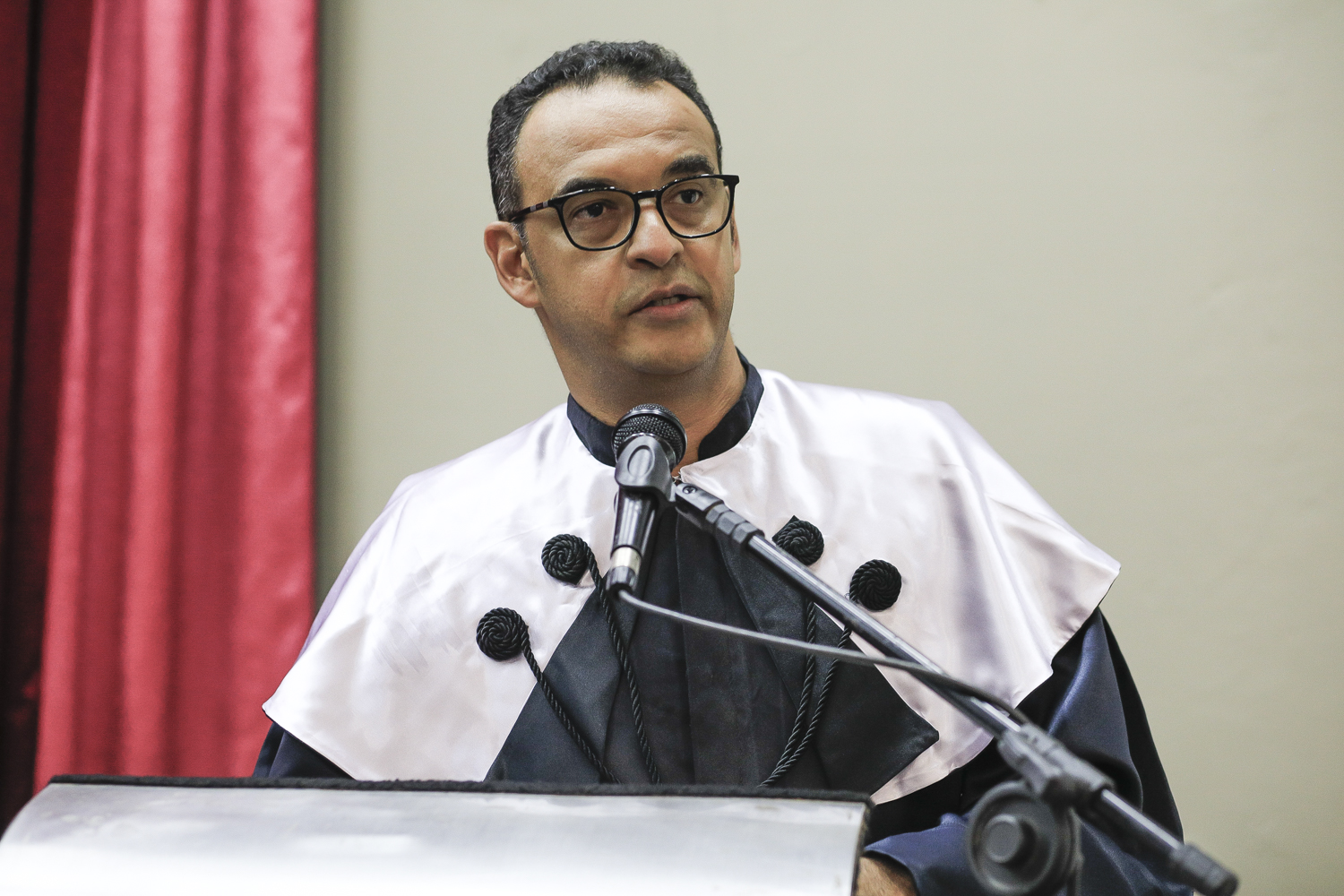 Pró-reitor de Graduação, Dilton Maynard foi o orador da cerimônia. (foto: Adilson Andrade/Ascom UFS)